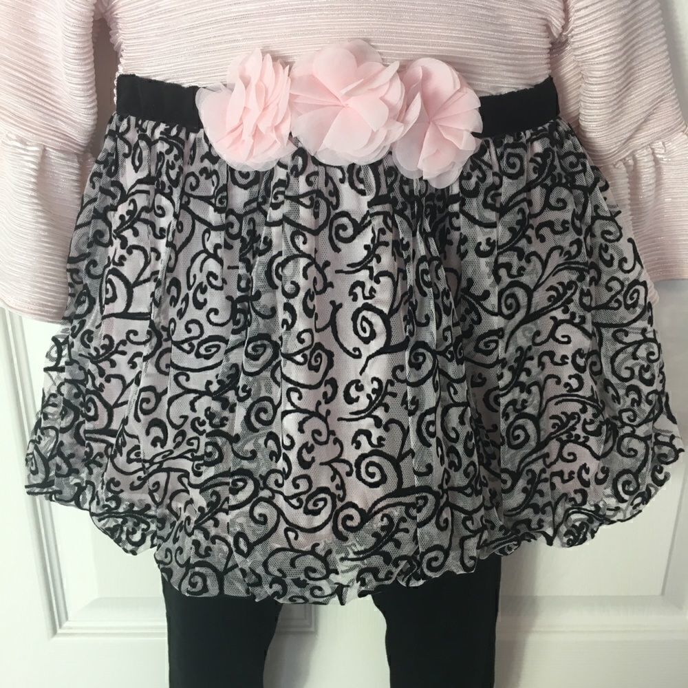 LITTLE LASS Floral Velvet Dress & velvet leggings - Picture 3 of 7